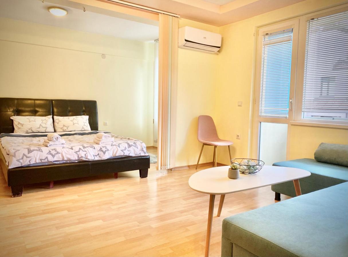 Sunny Central Apartment With Tv & Wi-Fi Sztara Zagora Kültér fotó