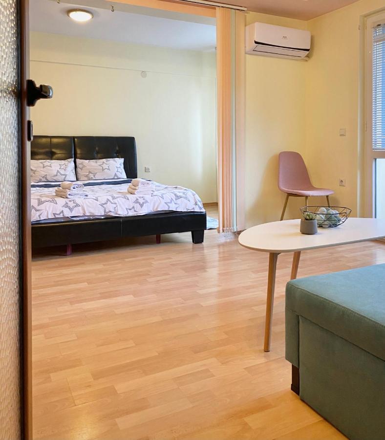 Sunny Central Apartment With Tv & Wi-Fi Sztara Zagora Kültér fotó